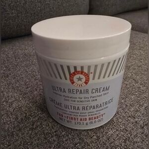 First Aid Beauty Ultra Repair Cream 6 oz